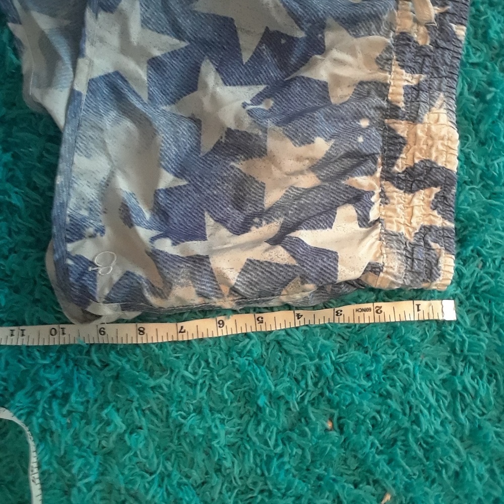 Shorts - Picture 4 of 4